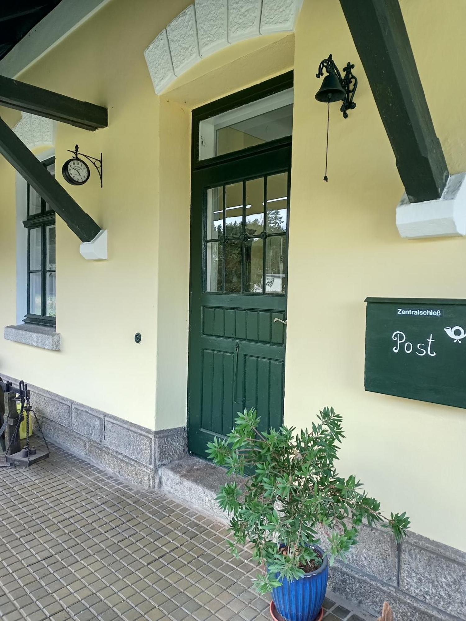 그뮌트 Nostalgie Bahnhof 아파트 외부 사진